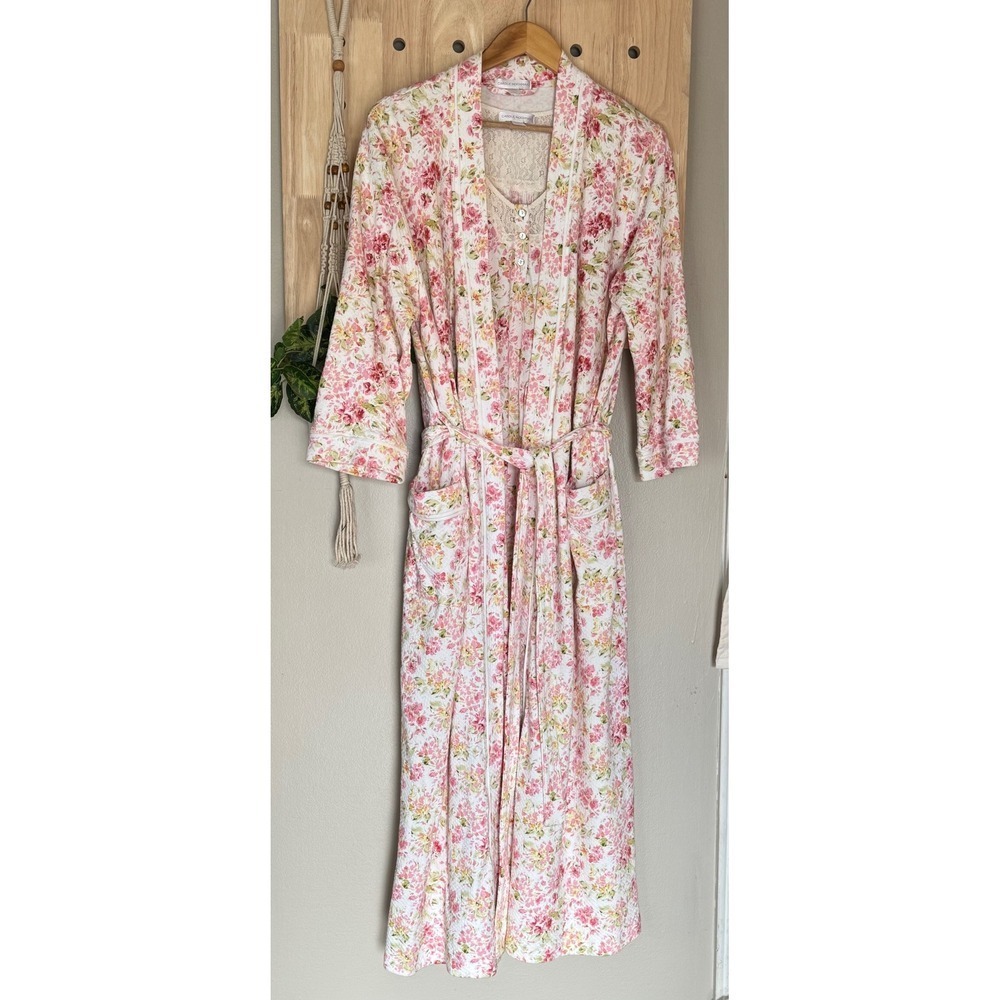 ‼️ SOLD ‼️ CAROLE HOCHMAN Vintage Women's Floral Robe Cotton Modal Lace Trim